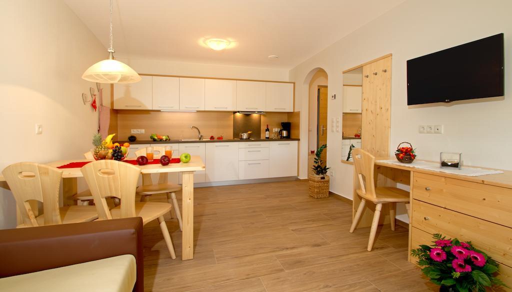 Stiflerhof Apartman Falzes Szoba fotó
