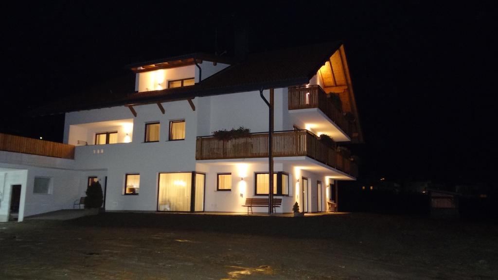 Stiflerhof Apartman Falzes Kültér fotó